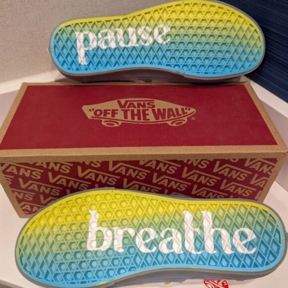 VANS Classic Slip On Sneakers, Soft Check Blue mid sole, Sz 6.5 - Picture 4 of 10